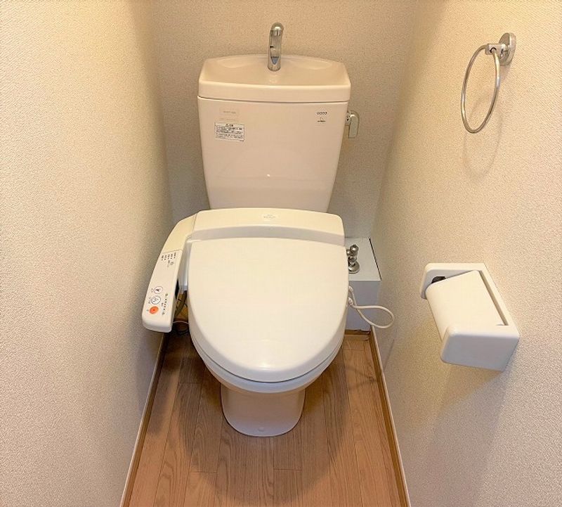 レオパレスメルシー新和 トイレ