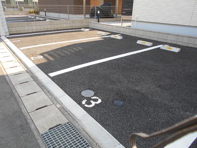 ミランダフェリス 駐車場