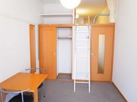 レオパレスビューティフル 居間