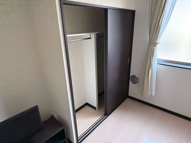 LEONEXT Air Kho lưu trữ