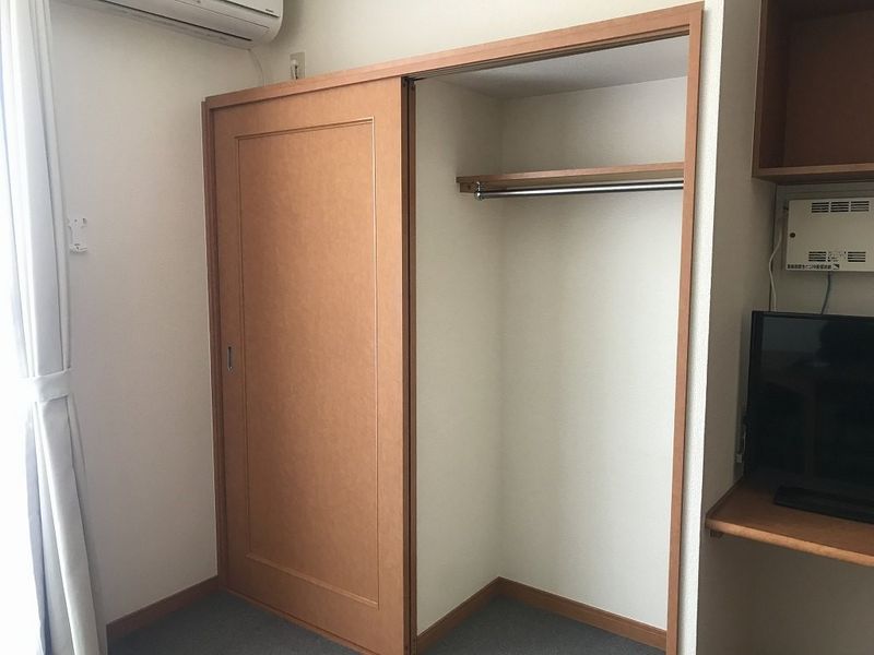 レオパレスアーク 収納
