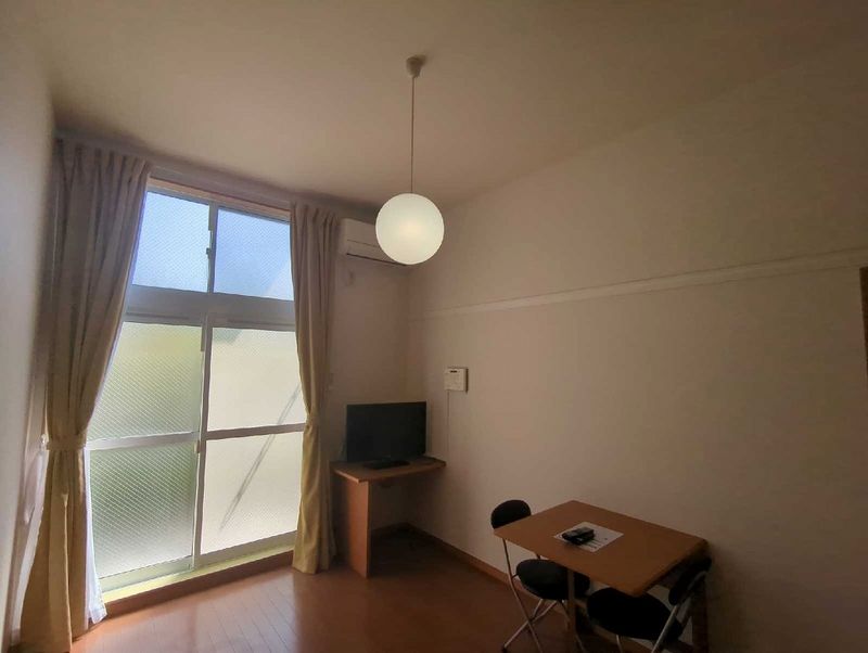 レオパレスメイフィールド 居間