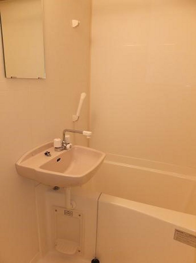 レオパレスシロヤシキ 風呂