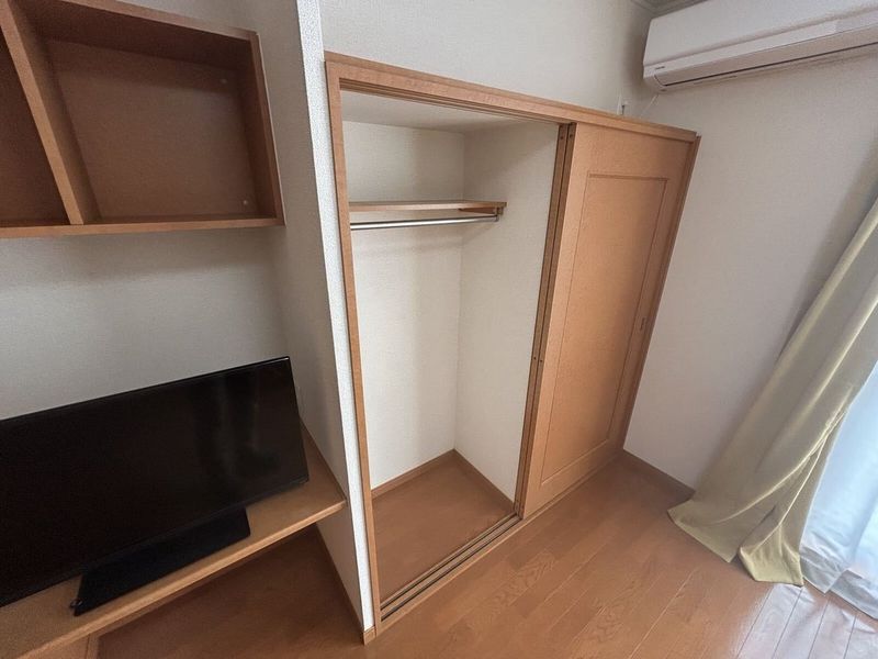 レオパレスプライマリィ 収納