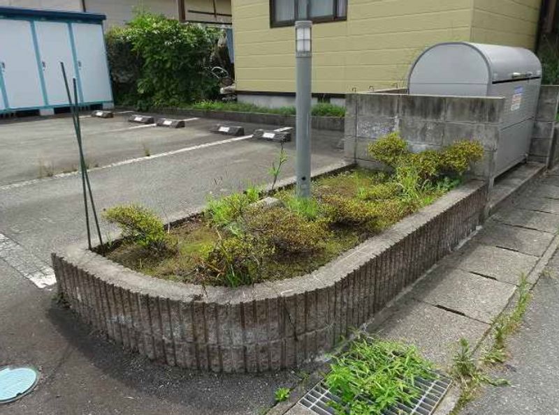 レオパレスエポック 駐車場