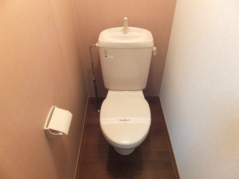 レオパレスカメリア弐番館 トイレ