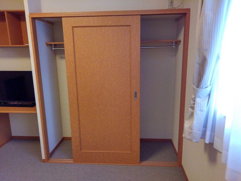 レオパレスアーク 収納