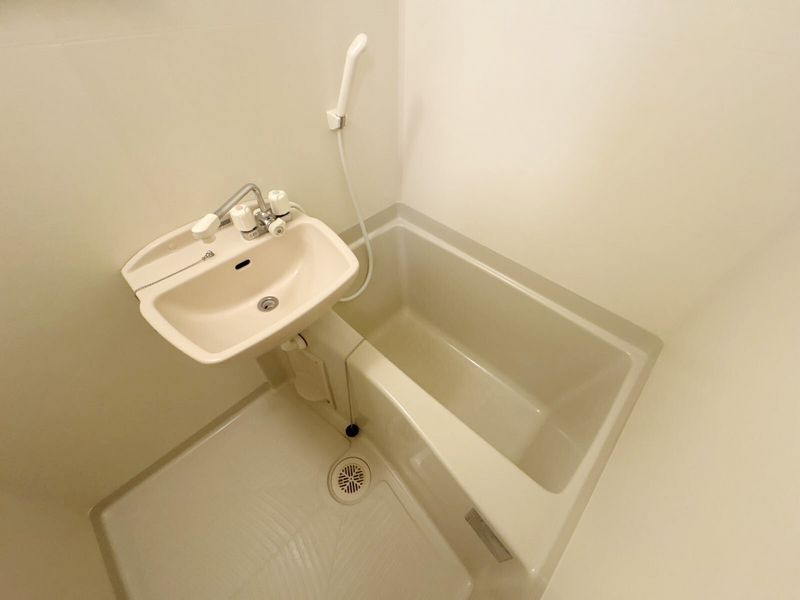 レオパレスプレステージ草加 風呂