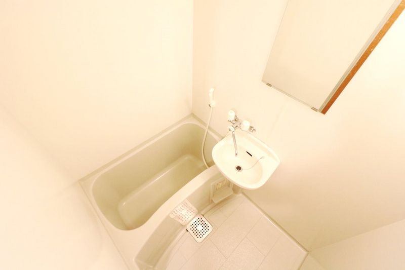 レオパレス後三条 風呂