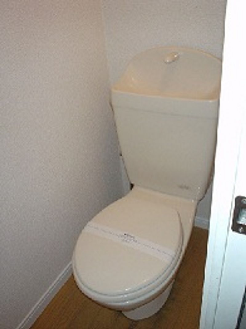 レオパレス歩坂 トイレ
