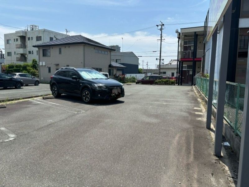 レオパレス宝 駐車場