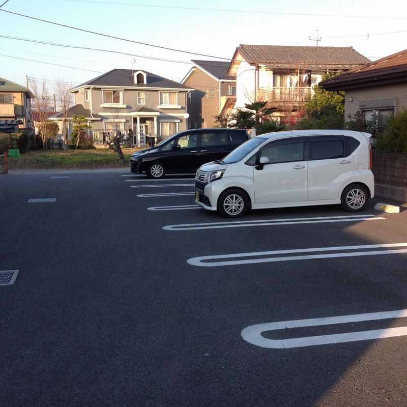 ミランダミ　レオーネ新前橋 駐車場
