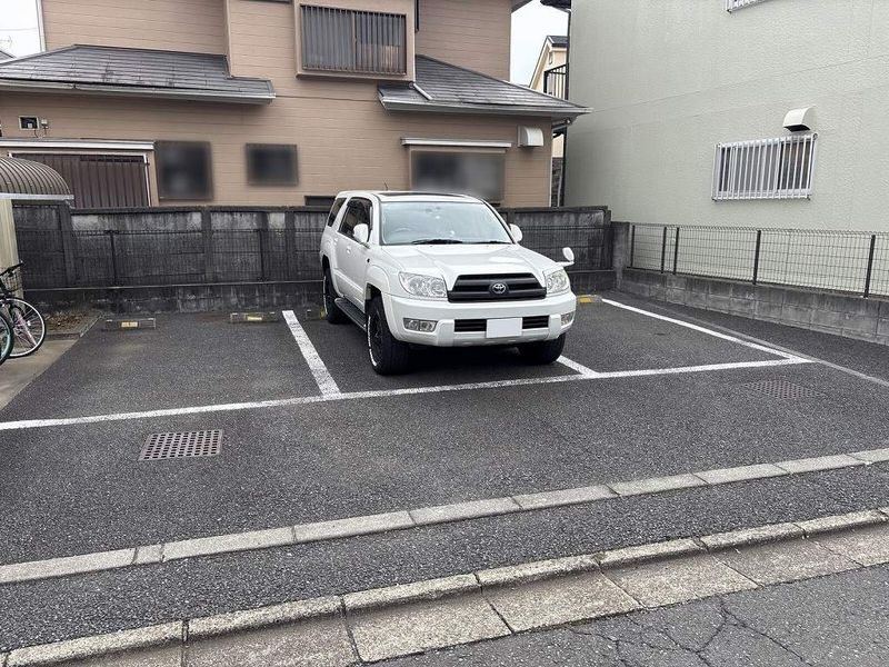 レオパレスＰＩＮＯ 駐車場