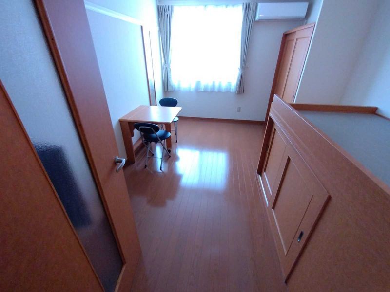 レオパレスボヌール 居間