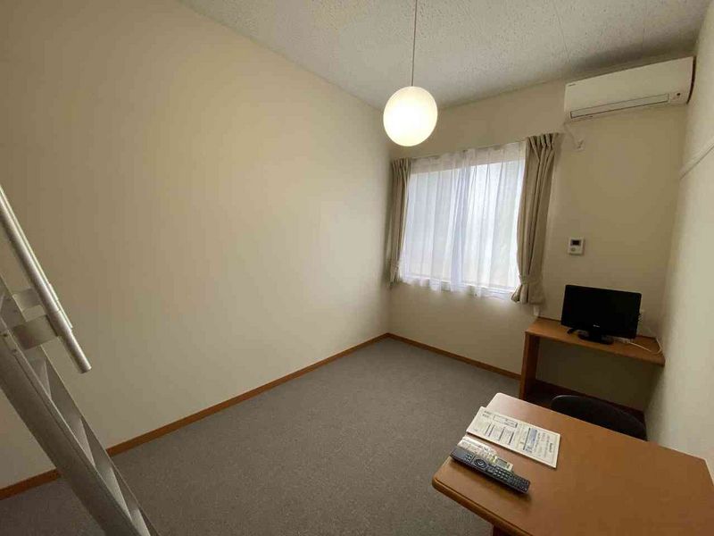 レオパレスカクタス 居間