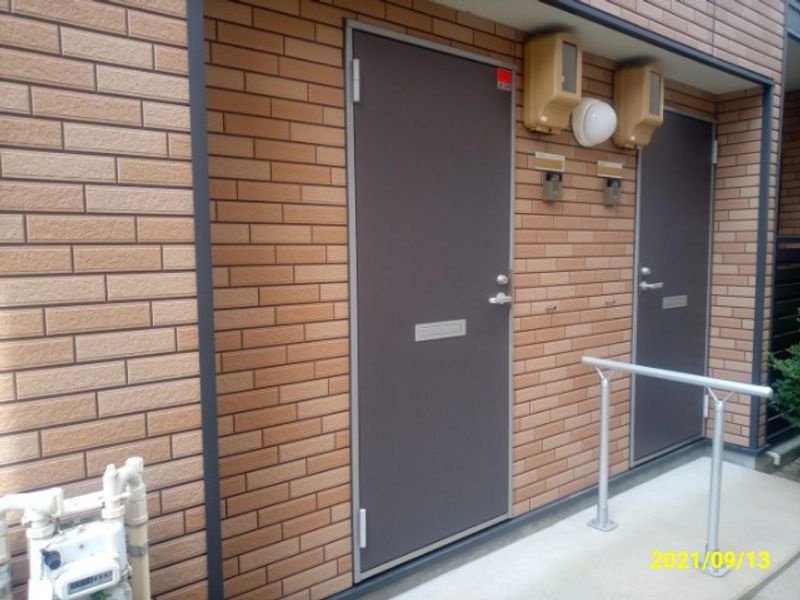 レオネクストメゾン庄内通 玄関