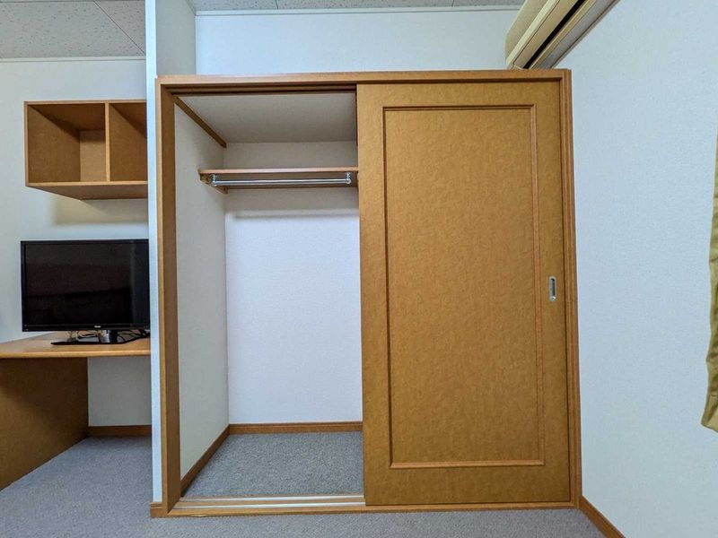 レオパレス陽光 収納