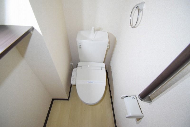 LEONEXT MIYUKI Toilet