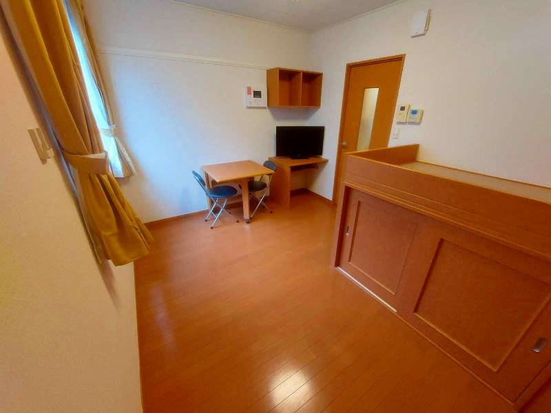 レオパレスＹｏｕ　３ 居間