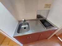 レオパレスゼルコヴァ キッチン