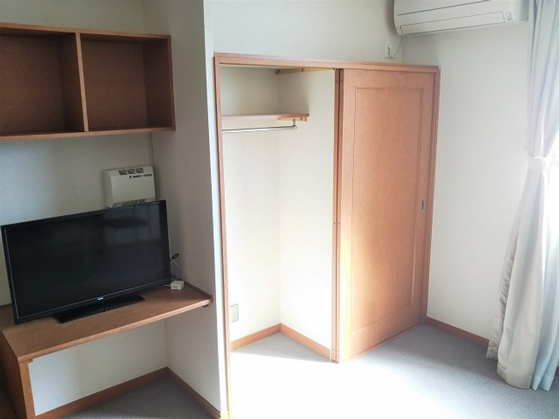 レオパレスＢ＆Ｗ 収納