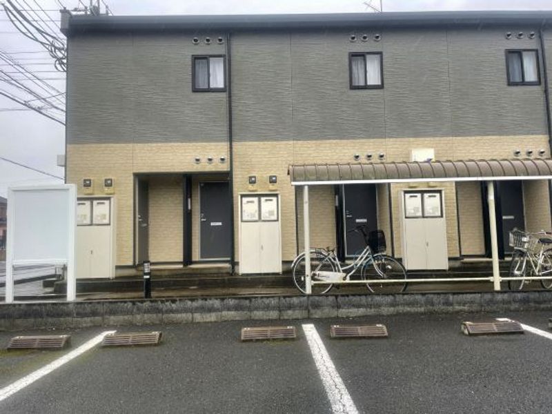 レオパレスクライネシュロス 外観