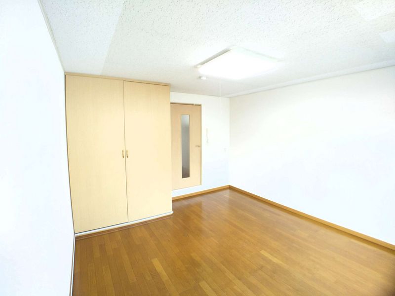 レオパレスピュア 寝室