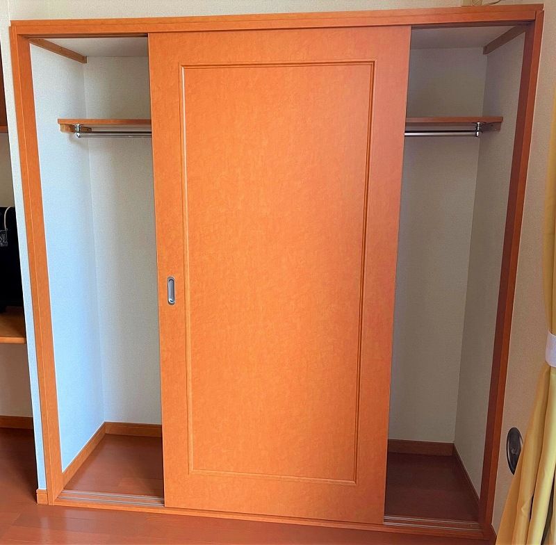 レオパレスメゾンＴＨＫ 収納