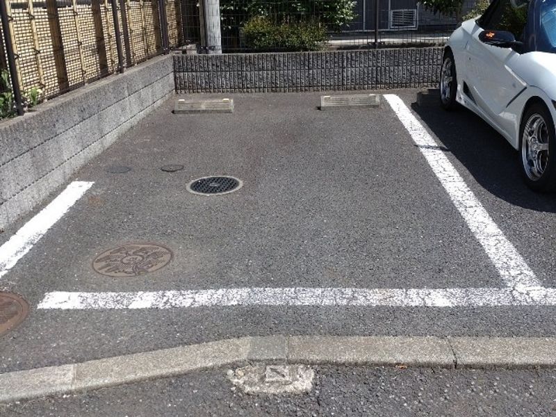レオパレス宙 駐車場