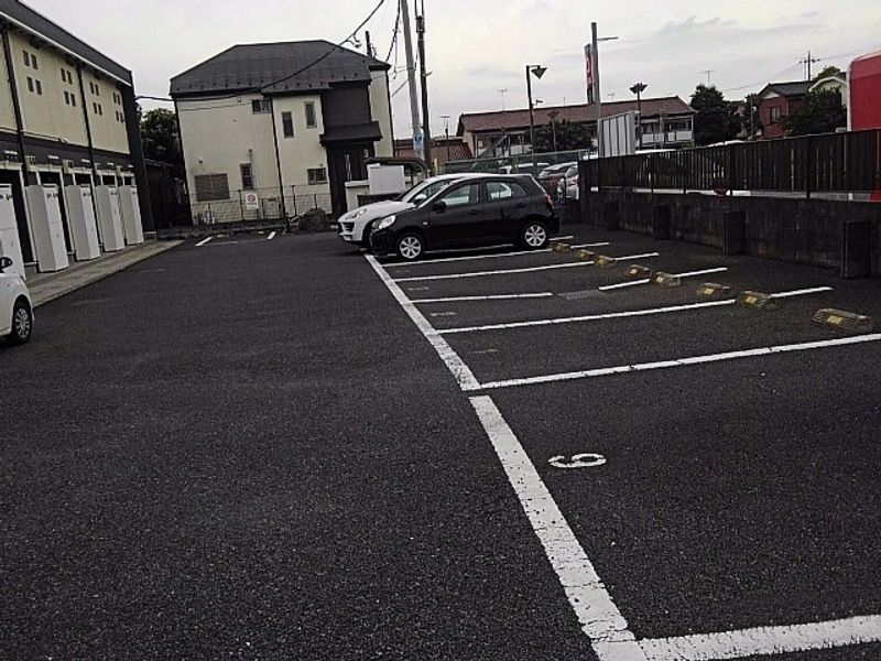 レオネクストフィロ　前沢宿Ⅱ 駐車場