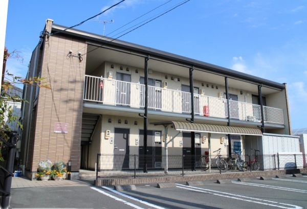 レオパレスレーブⅢ 外観