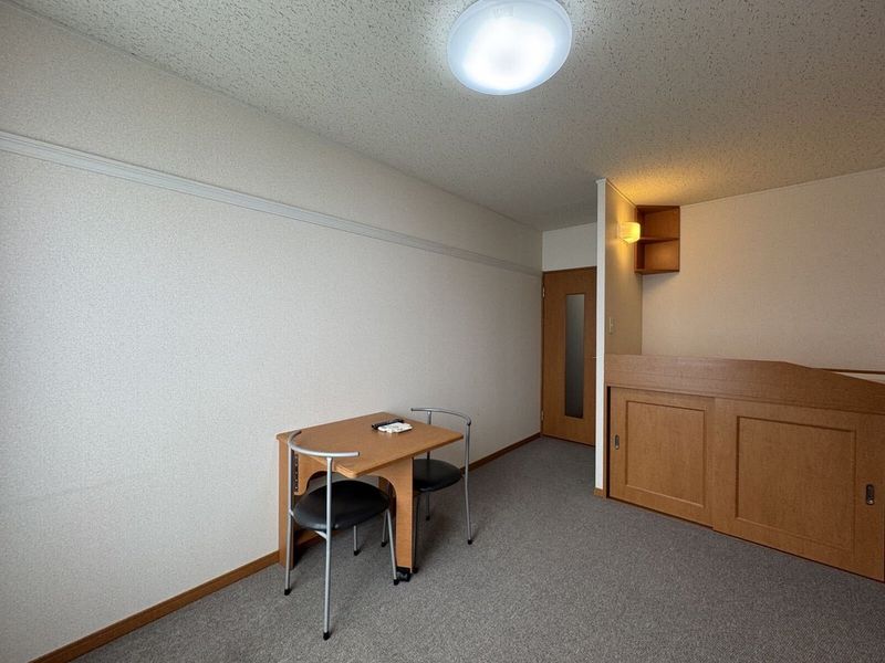 レオパレス若宮南 居間