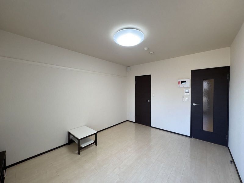 CLEINO ITUKI Living room