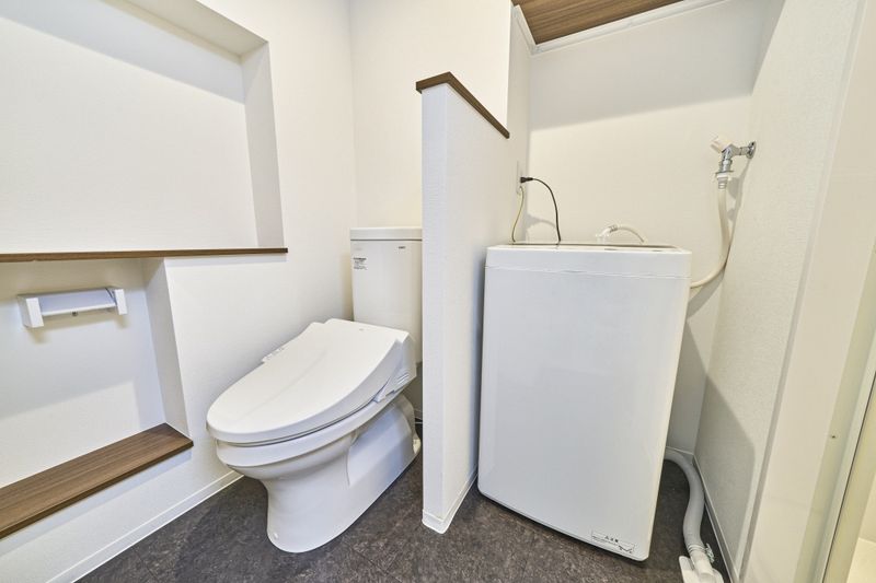 ArLk Muroka 화장실