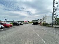 レオパレスグリチネ 駐車場