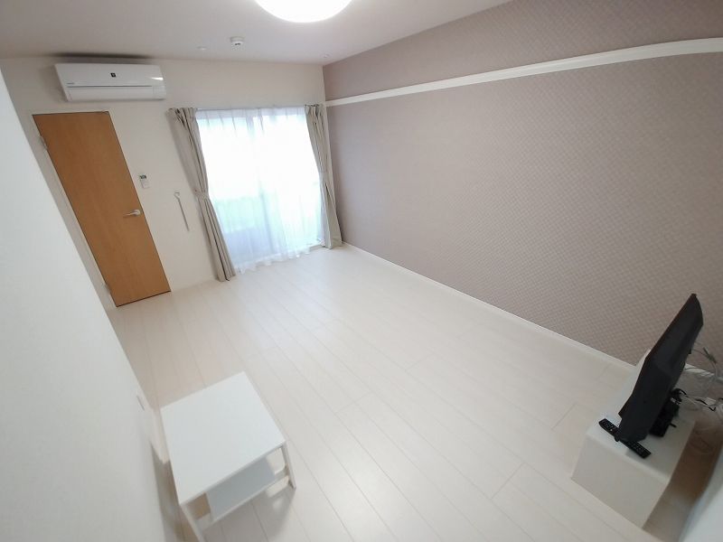 クレイノＩＫＡＷＡ 居間
