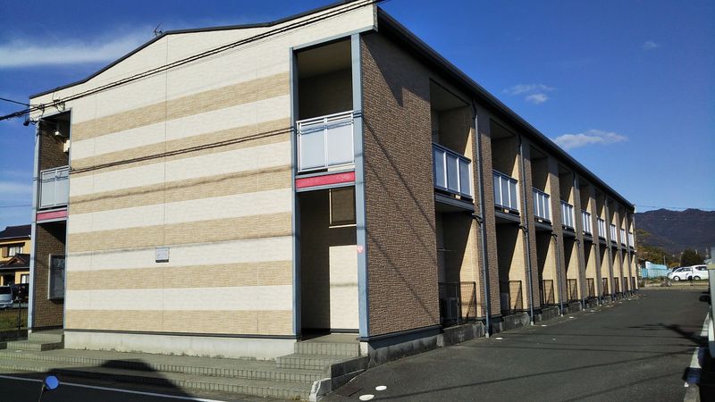 レオパレスプレミール西浦 外観
