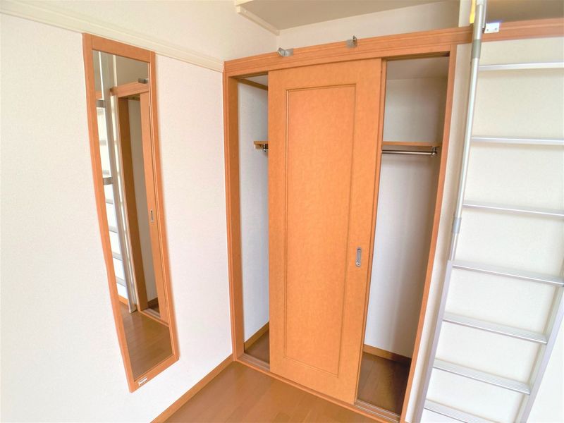 レオパレスエスポワール秋桜 収納