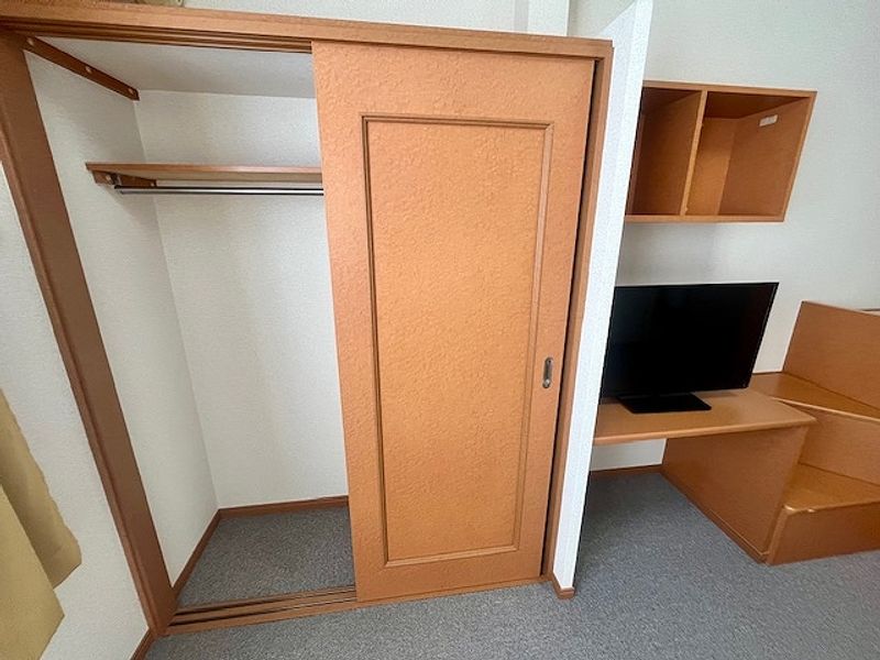 レオパレス和泉 収納