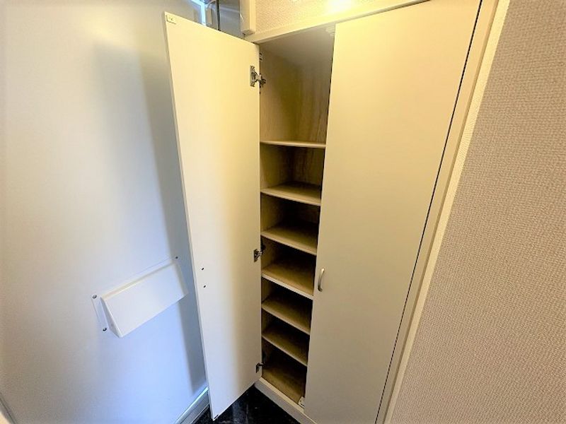 レオパレス中川Ⅱ 収納