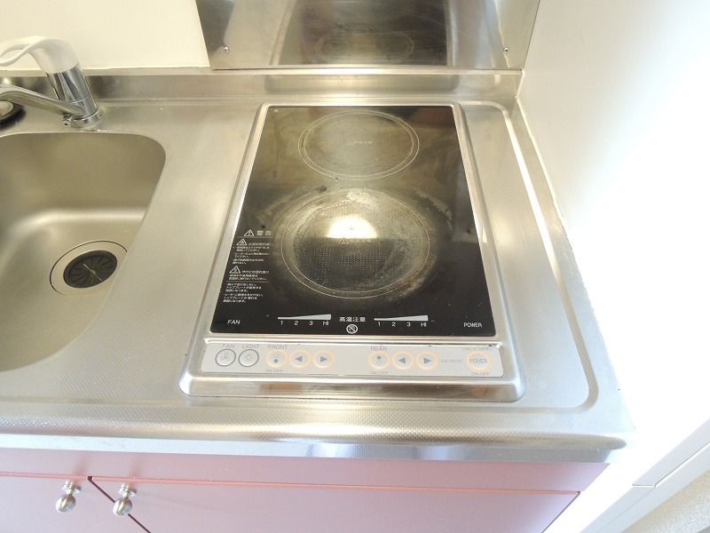 レオパレスルネ キッチン