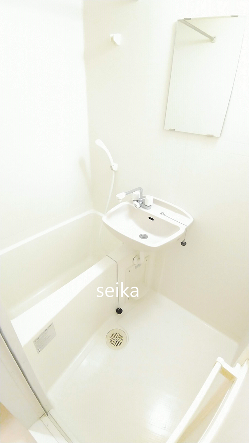 レオパレスアーク 居間