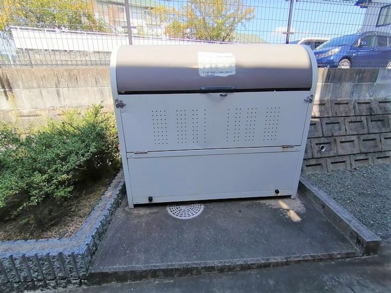 レオパレス久松台 共用部分