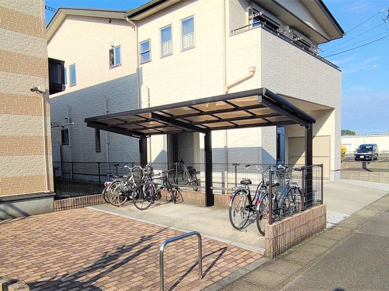 レオパレスシェソワ 共用部分