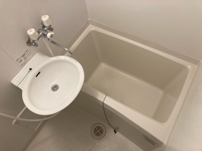 レオパレスフォレスト天神町 風呂