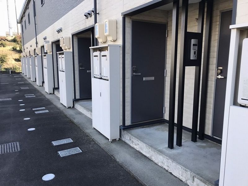 レオパレスコシラ エントランス