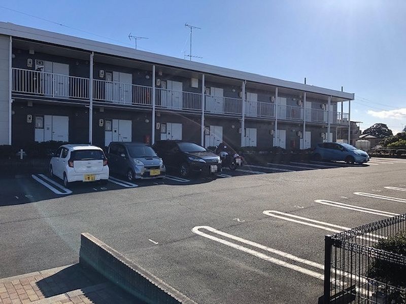 レオパレス中之谷Ⅱ 駐車場
