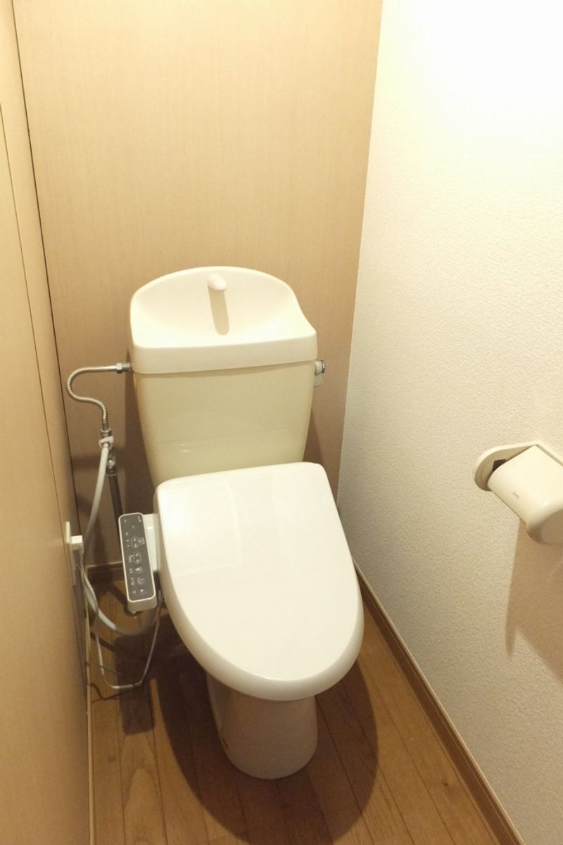 レオパレスイーミン トイレ