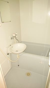 レオパレスオアシス 風呂