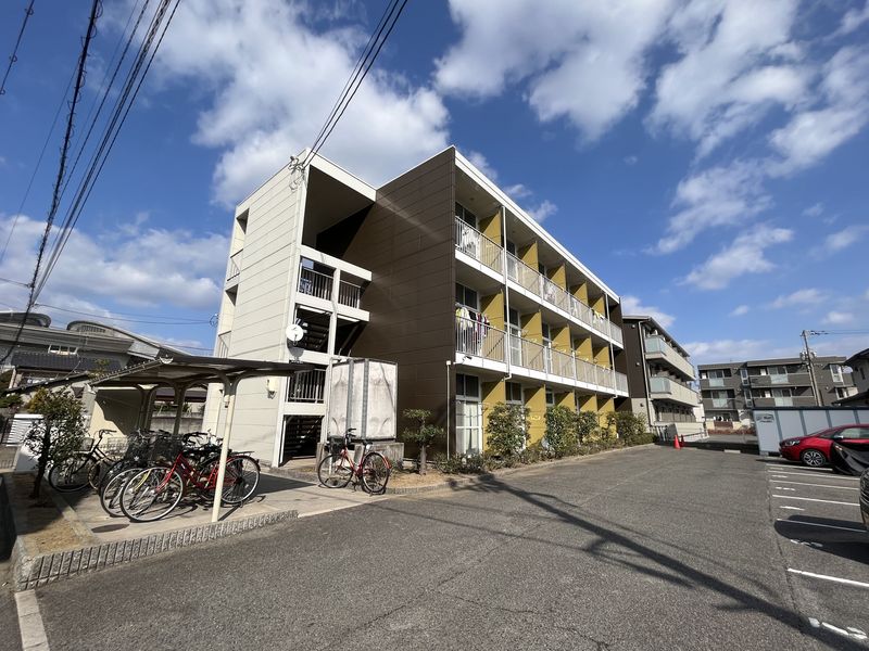 レオパレスサンローズ 外観